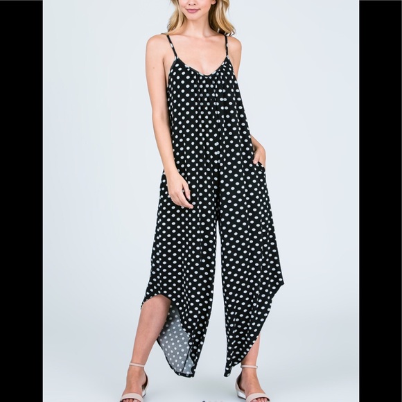 Frumos Other - Black & White Two Pocket Jumpsuit Size XL Sized Ln